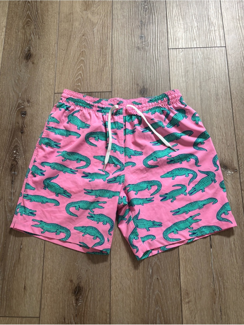 chubbies Pink Swim Trunks with Green Alligator Print